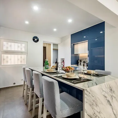 Oura Sunset Appartement *