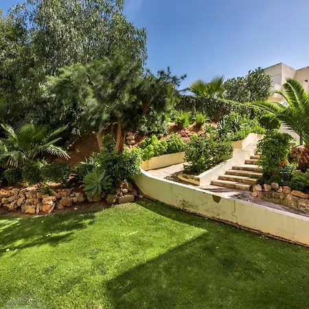 Oura Sunset Appartamento