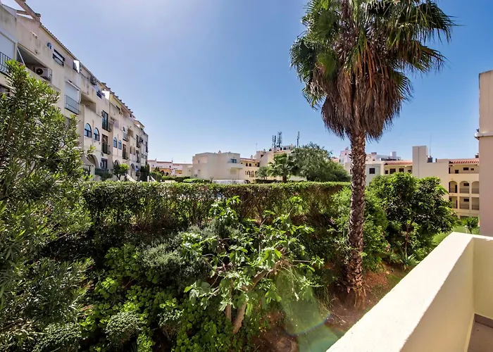 公寓 Oura Sunset *